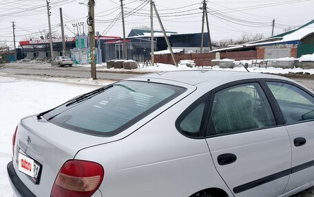 Toyota Avensis III рестайлинг, 2001 год, 319 000 рублей, 5 фотография