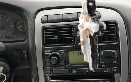 Toyota Avensis III рестайлинг, 2001 год, 319 000 рублей, 9 фотография