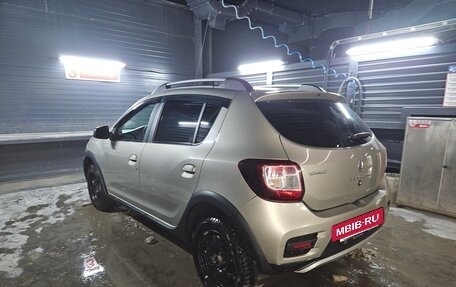 Renault Sandero II рестайлинг, 2017 год, 915 000 рублей, 4 фотография