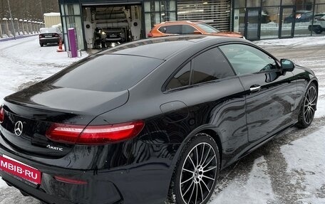 Mercedes-Benz E-Класс, 2018 год, 4 250 000 рублей, 5 фотография
