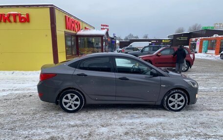 Hyundai Solaris II рестайлинг, 2016 год, 570 000 рублей, 3 фотография