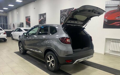 Renault Kaptur I рестайлинг, 2018 год, 1 286 000 рублей, 8 фотография