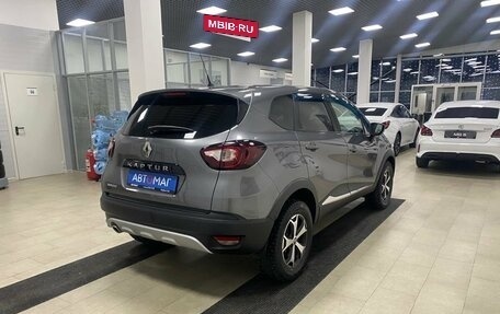 Renault Kaptur I рестайлинг, 2018 год, 1 286 000 рублей, 5 фотография