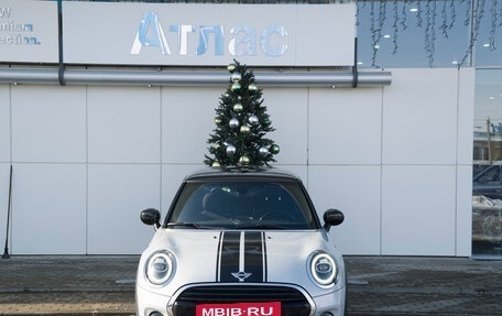MINI Hatch, 2020 год, 2 190 000 рублей, 3 фотография
