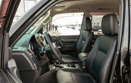 Mitsubishi Pajero IV, 2013 год, 2 095 000 рублей, 11 фотография