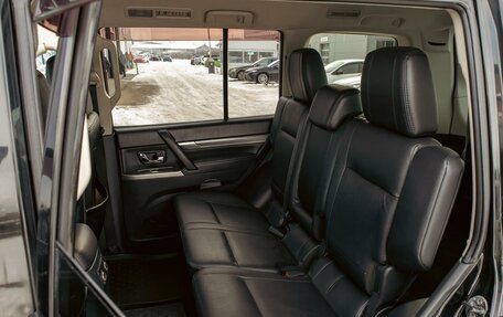 Mitsubishi Pajero IV, 2013 год, 2 095 000 рублей, 17 фотография