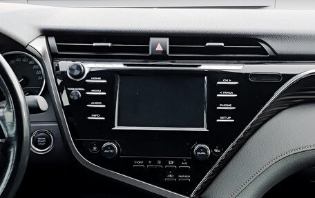 Toyota Camry, 2019 год, 2 890 000 рублей, 15 фотография