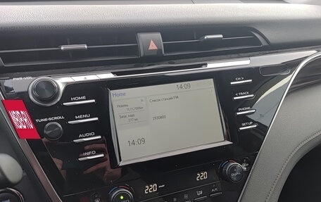 Toyota Camry, 2019 год, 2 890 000 рублей, 20 фотография