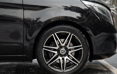 Mercedes-Benz V-Класс, 2018 год, 7 400 000 рублей, 21 фотография