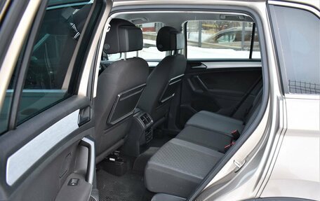 Volkswagen Tiguan II, 2018 год, 2 399 000 рублей, 10 фотография