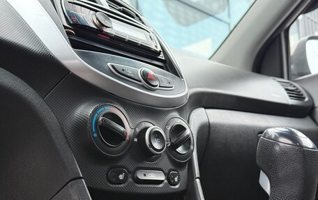 Hyundai Solaris II рестайлинг, 2011 год, 695 000 рублей, 13 фотография