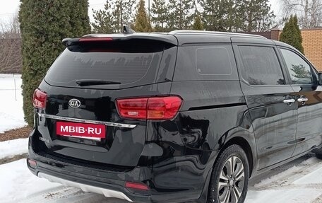 KIA Carnival III, 2019 год, 2 850 000 рублей, 4 фотография
