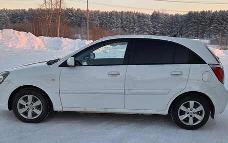 KIA Rio II, 2011 год, 650 000 рублей, 7 фотография