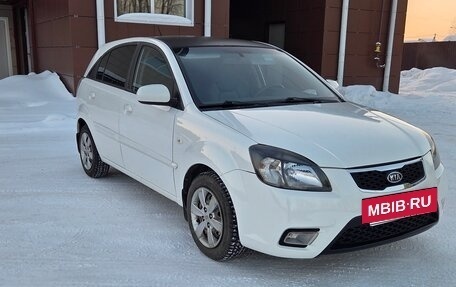 KIA Rio II, 2011 год, 650 000 рублей, 3 фотография