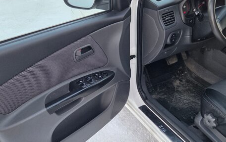 KIA Rio II, 2011 год, 650 000 рублей, 8 фотография