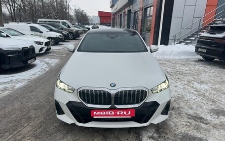 BMW 5 серия, 2023 год, 7 850 000 рублей, 2 фотография