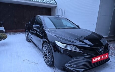 Toyota Camry, 2019 год, 2 590 000 рублей, 3 фотография