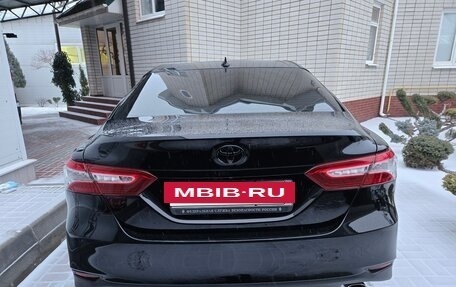 Toyota Camry, 2019 год, 2 590 000 рублей, 10 фотография