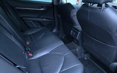 Toyota Camry, 2019 год, 2 590 000 рублей, 17 фотография