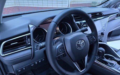 Toyota Camry, 2019 год, 2 590 000 рублей, 22 фотография