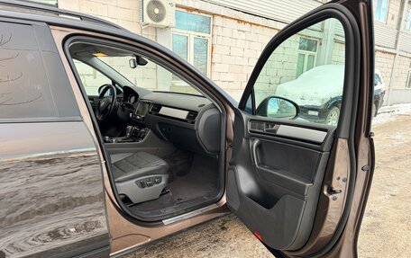 Volkswagen Touareg III, 2010 год, 2 000 000 рублей, 19 фотография