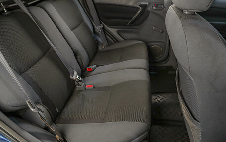 Toyota RAV4, 2003 год, 829 000 рублей, 18 фотография