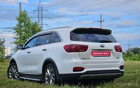 KIA Sorento II рестайлинг, 2018 год, 2 650 000 рублей, 4 фотография