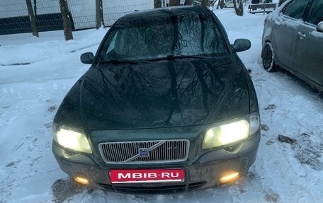 Volvo S80 II рестайлинг 2, 2000 год, 550 000 рублей, 1 фотография