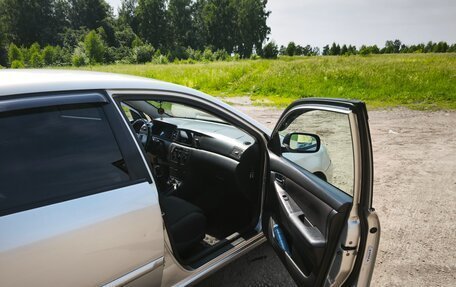 Toyota Corolla, 2005 год, 600 000 рублей, 19 фотография