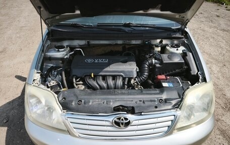 Toyota Corolla, 2005 год, 600 000 рублей, 7 фотография