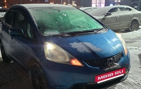 Honda Fit III, 2009 год, 800 000 рублей, 2 фотография
