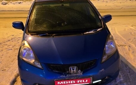 Honda Fit III, 2009 год, 800 000 рублей, 7 фотография