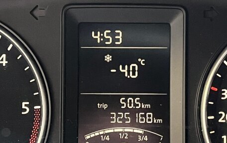 Volkswagen Caravelle T5, 2011 год, 1 950 000 рублей, 3 фотография