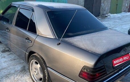 Mercedes-Benz W124, 1992 год, 600 000 рублей, 6 фотография