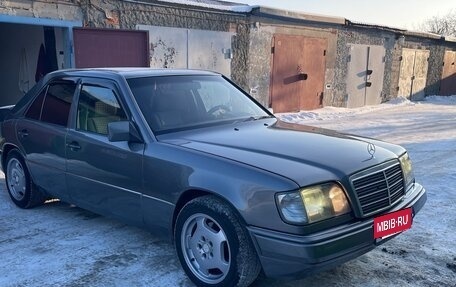 Mercedes-Benz W124, 1992 год, 600 000 рублей, 3 фотография
