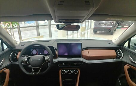 Skoda Kodiaq, 2025 год, 6 300 000 рублей, 10 фотография