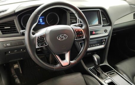 Hyundai Sonata VII, 2019 год, 1 553 000 рублей, 10 фотография