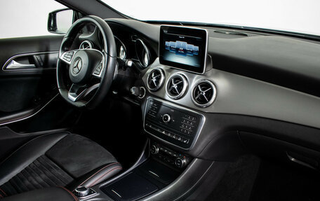 Mercedes-Benz GLA, 2016 год, 2 520 000 рублей, 10 фотография