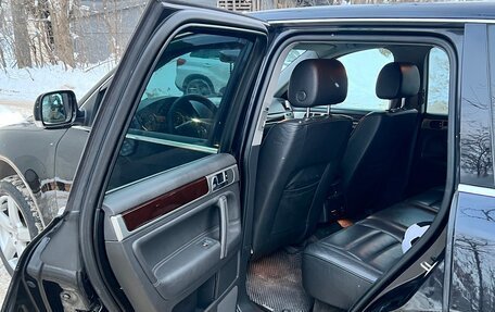 Volkswagen Touareg III, 2005 год, 875 000 рублей, 16 фотография