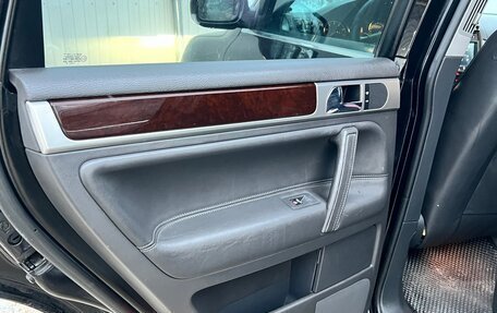 Volkswagen Touareg III, 2005 год, 875 000 рублей, 17 фотография