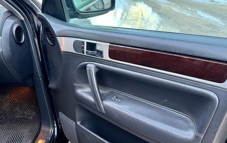 Volkswagen Touareg III, 2005 год, 875 000 рублей, 22 фотография