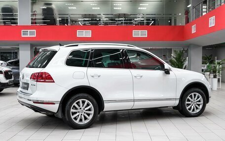 Volkswagen Touareg III, 2014 год, 2 290 000 рублей, 2 фотография