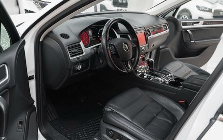 Volkswagen Touareg III, 2014 год, 2 290 000 рублей, 6 фотография