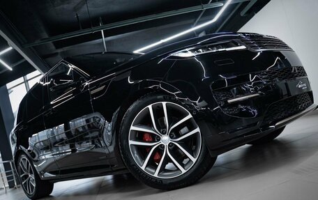 Land Rover Range Rover Sport, 2024 год, 15 990 000 рублей, 4 фотография
