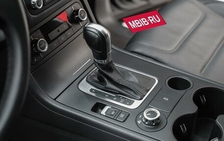 Volkswagen Touareg III, 2012 год, 1 790 000 рублей, 10 фотография