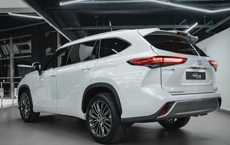 Toyota Highlander, 2025 год, 5 350 000 рублей, 9 фотография