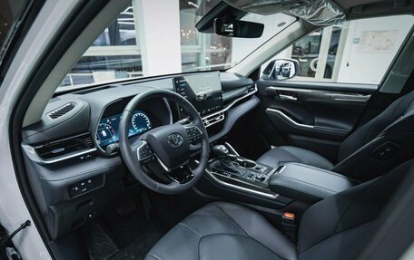 Toyota Highlander, 2025 год, 5 350 000 рублей, 25 фотография