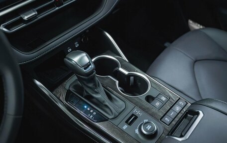 Toyota Highlander, 2025 год, 5 350 000 рублей, 31 фотография