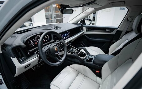 Porsche Cayenne III, 2025 год, 18 840 000 рублей, 17 фотография