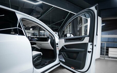 Porsche Cayenne III, 2025 год, 18 840 000 рублей, 23 фотография